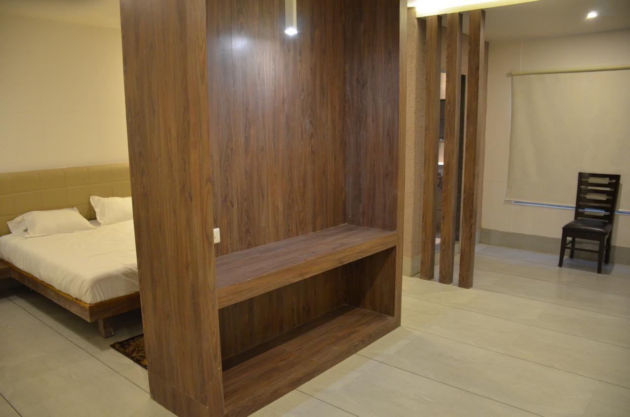 Hotel Apple Residency Pātan Zewnętrze zdjęcie