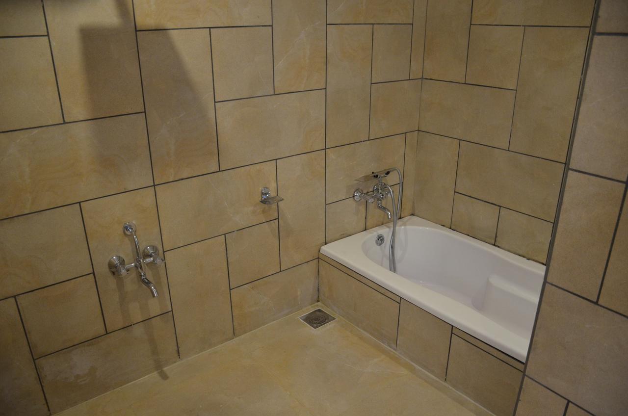 Hotel Apple Residency Pātan Zewnętrze zdjęcie