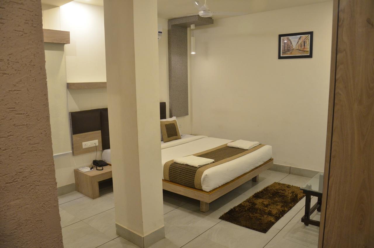 Hotel Apple Residency Pātan Zewnętrze zdjęcie