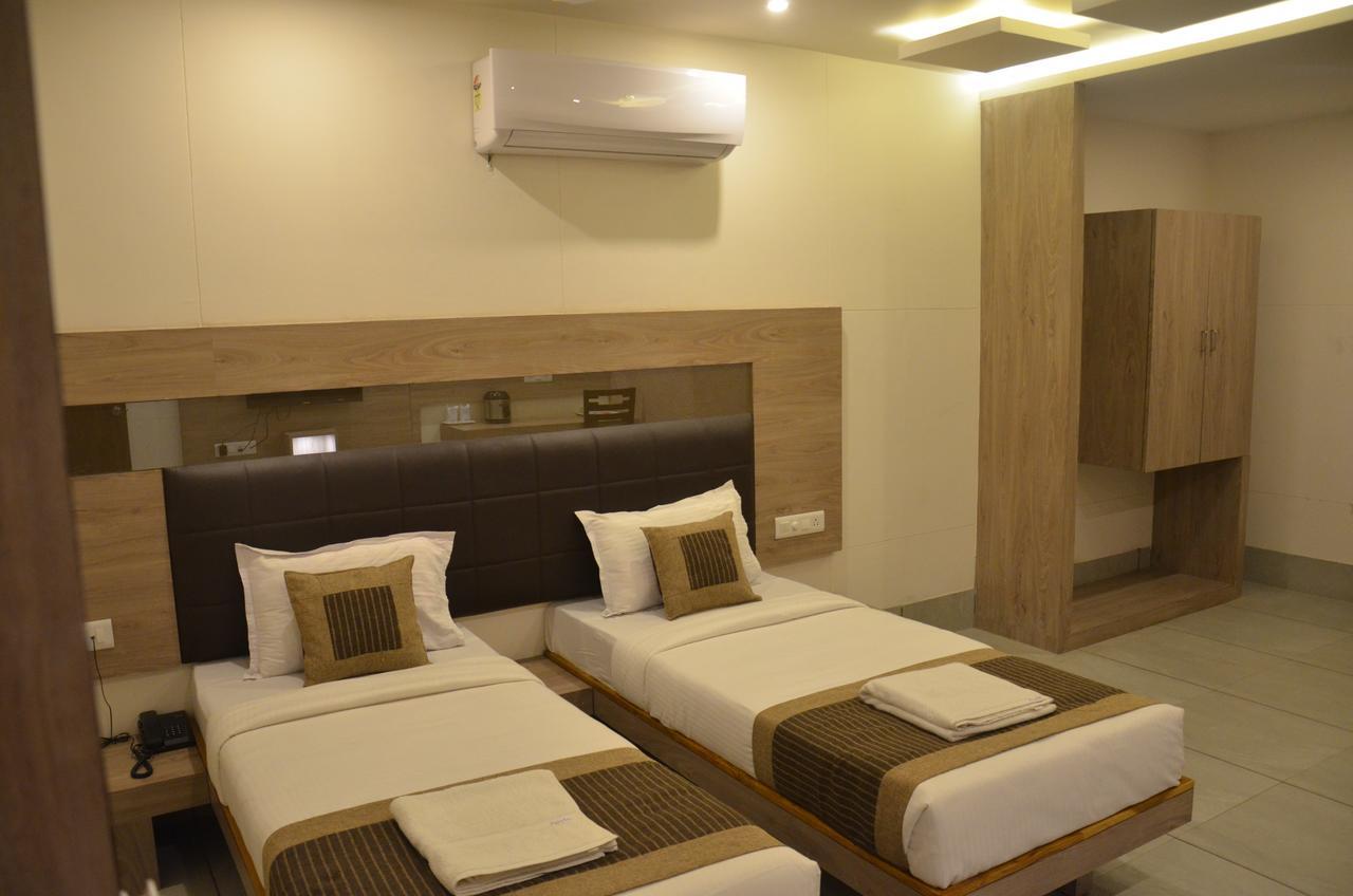 Hotel Apple Residency Pātan Zewnętrze zdjęcie