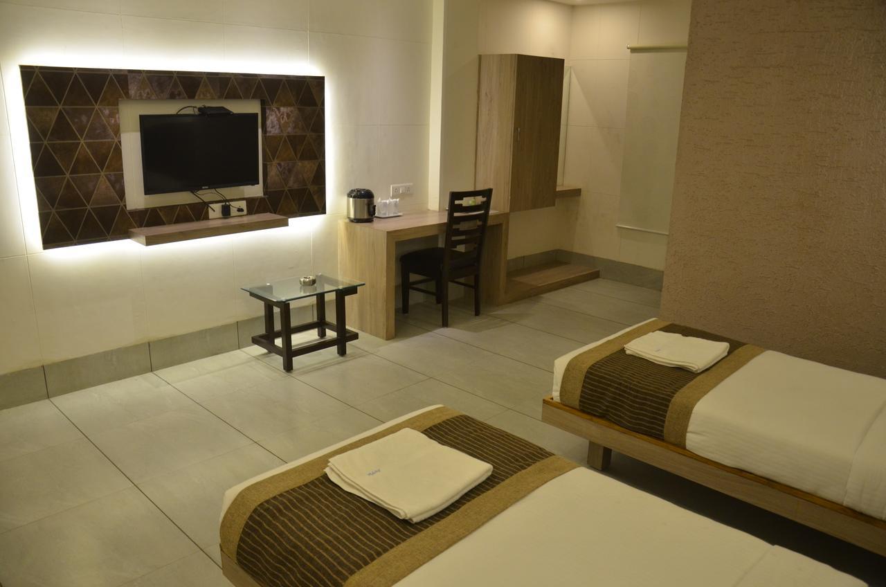 Hotel Apple Residency Pātan Zewnętrze zdjęcie