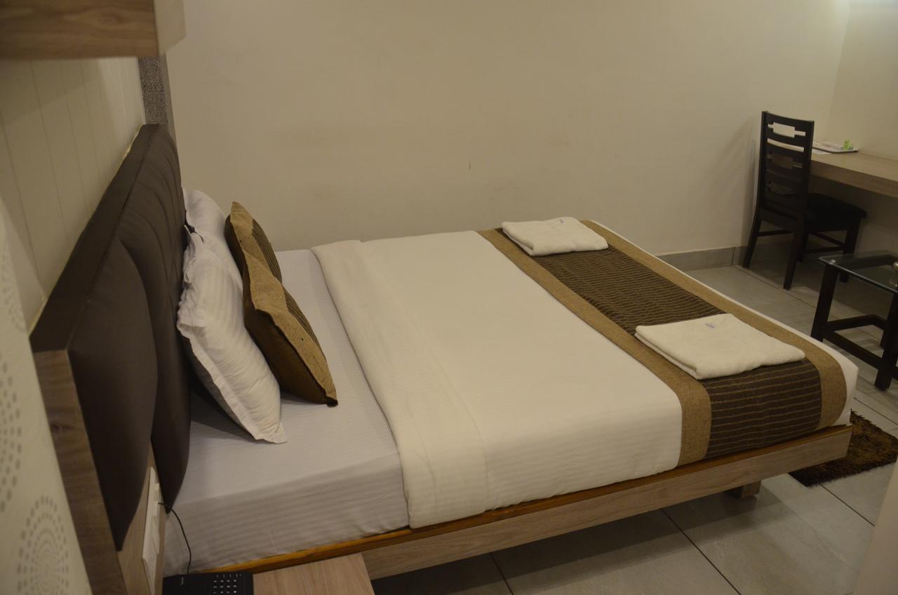 Hotel Apple Residency Pātan Zewnętrze zdjęcie