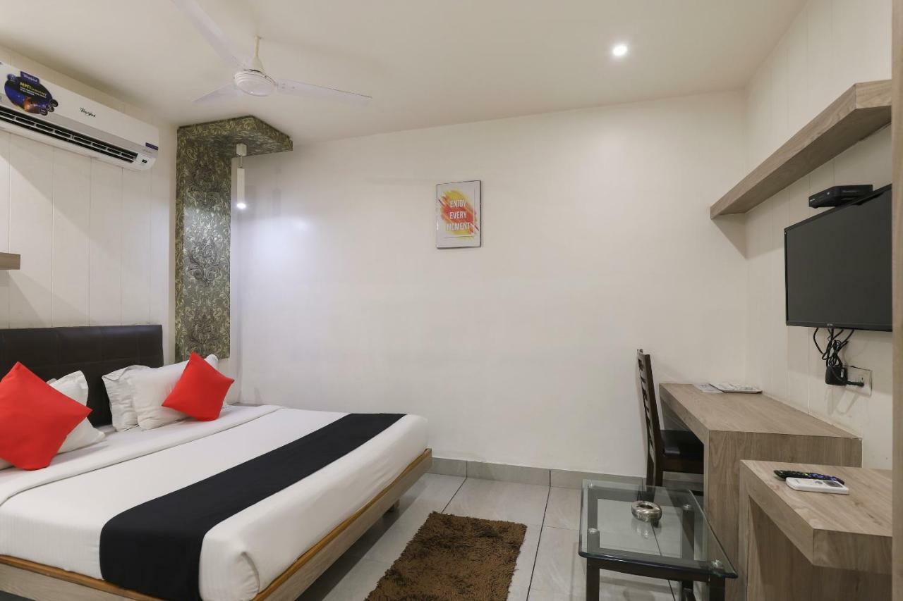 Hotel Apple Residency Pātan Zewnętrze zdjęcie