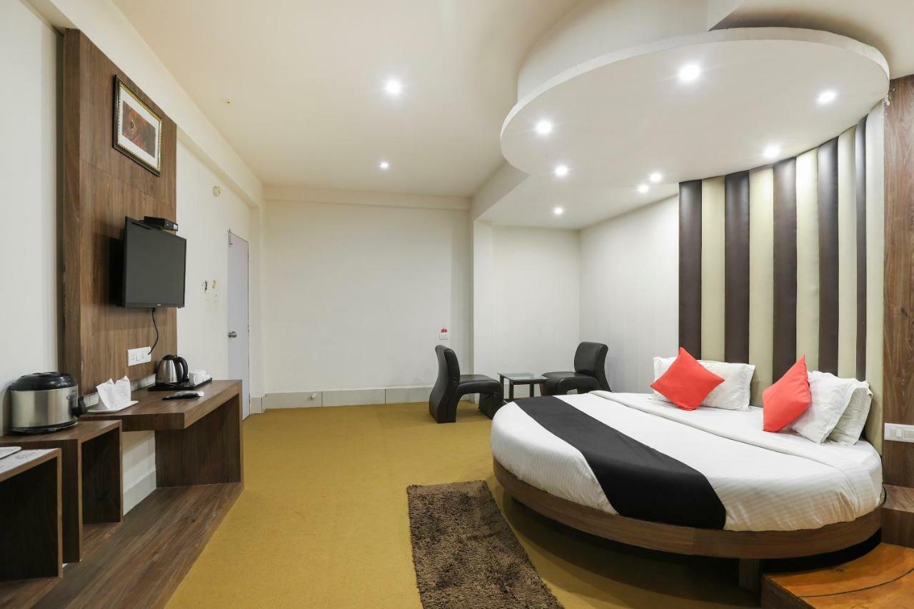 Hotel Apple Residency Pātan Zewnętrze zdjęcie